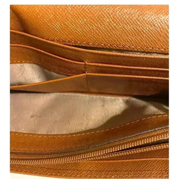 Michael kors brown leather crossbody handbag